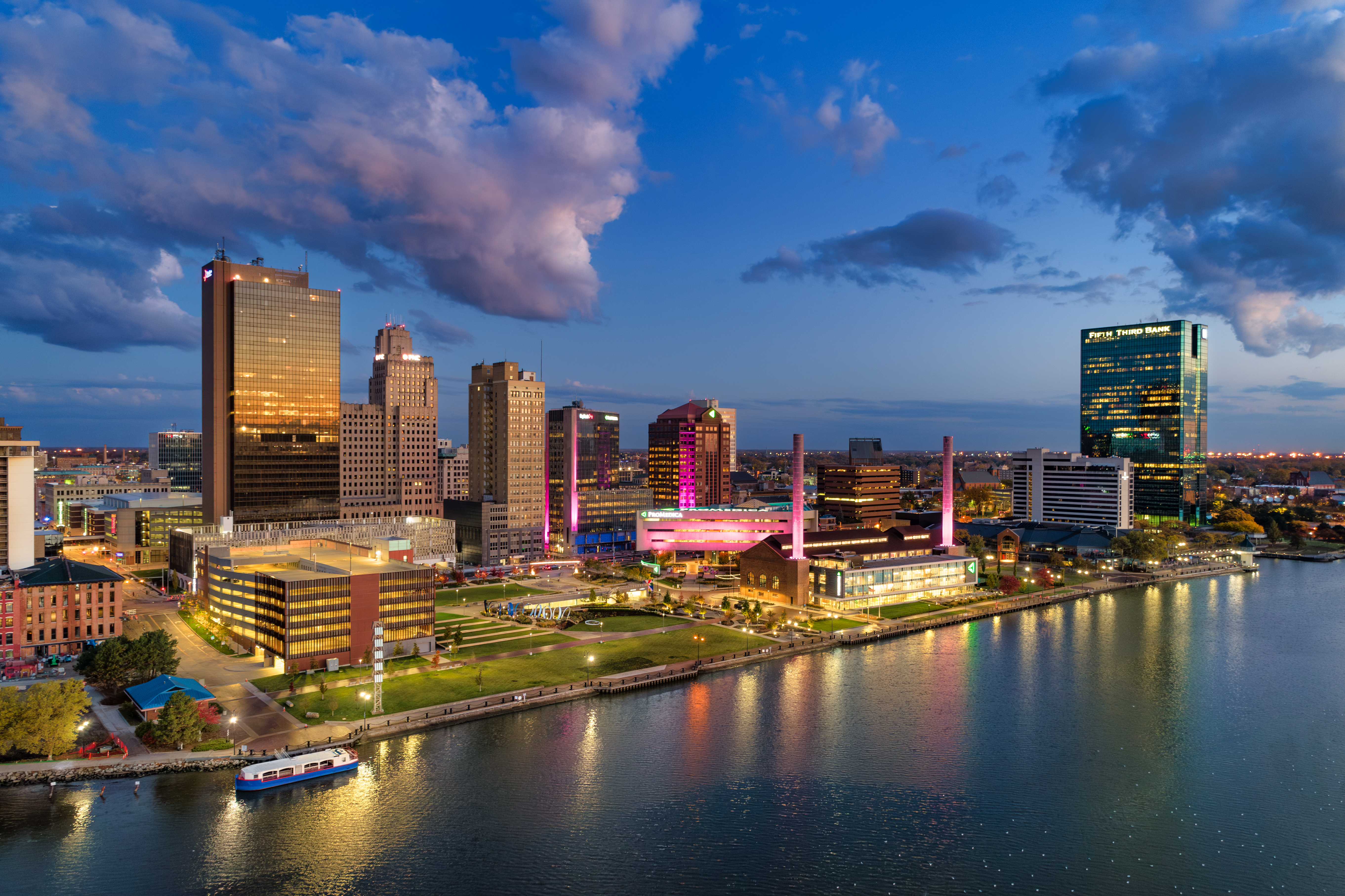 Toledo, Ohio skyline at dusk