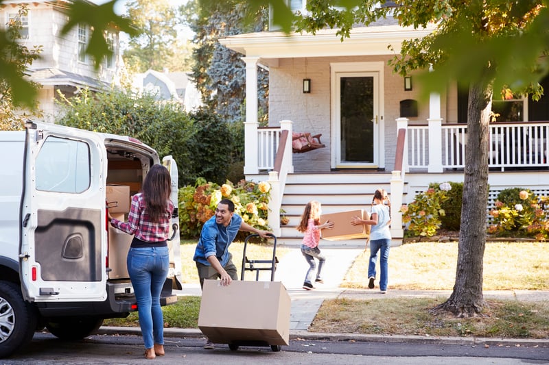 A family moves into a new home.
