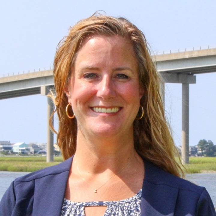 Laura Kurtz