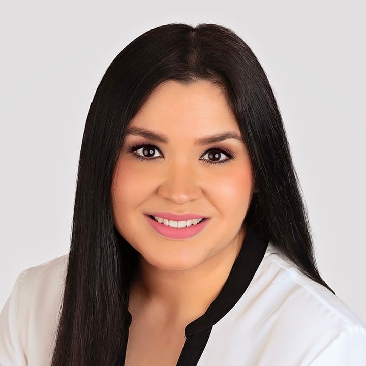 Samantha Leon