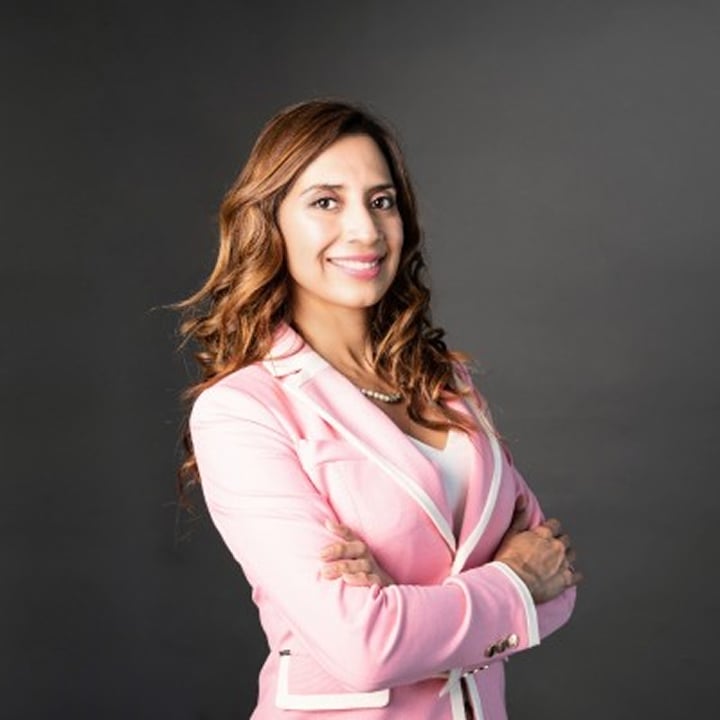 Valeria Linares